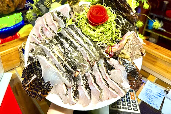 tổ chức tiệc hải sản tại Đông Hà
